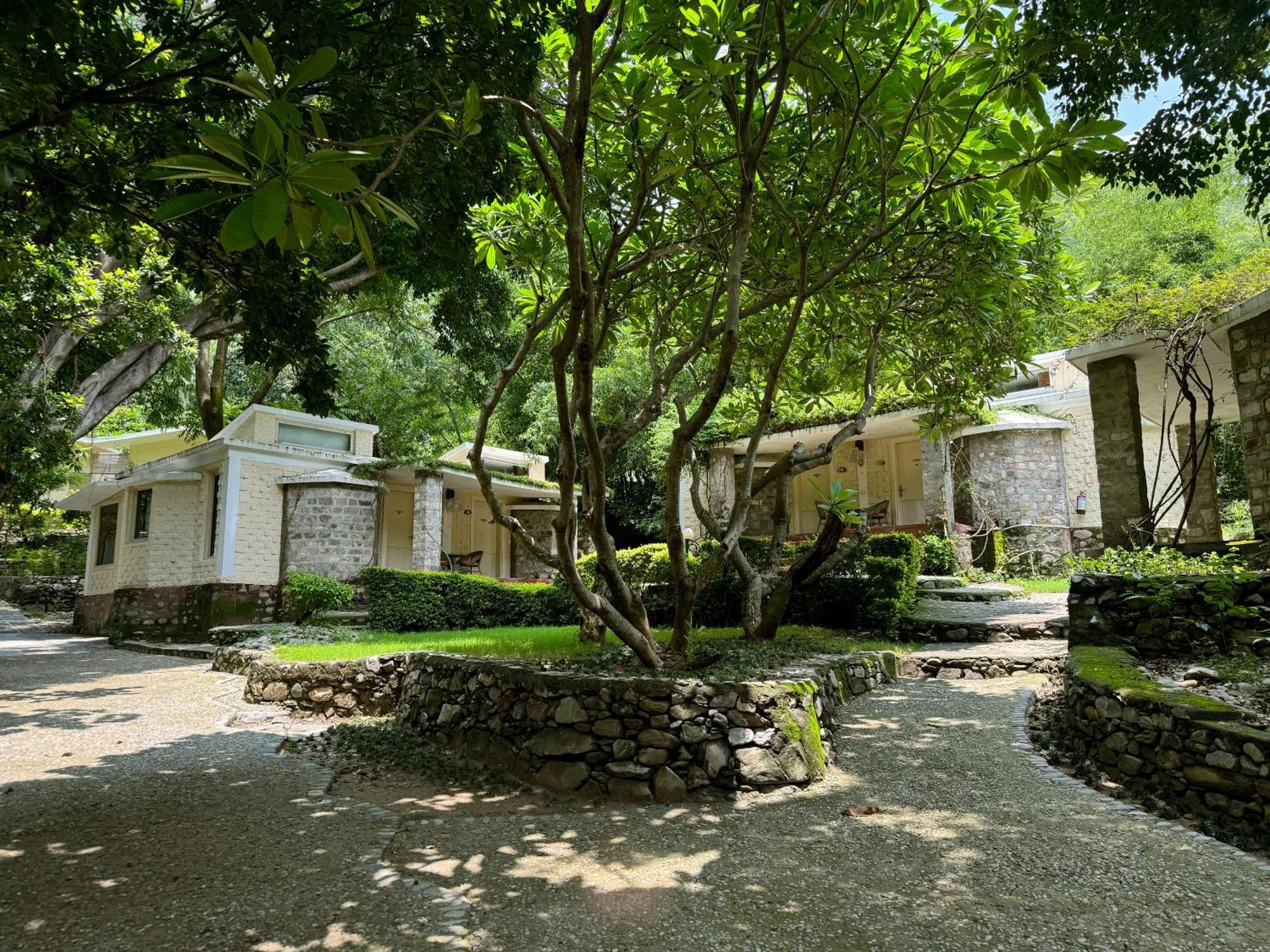 The Solluna Resort Garjia Εξωτερικό φωτογραφία