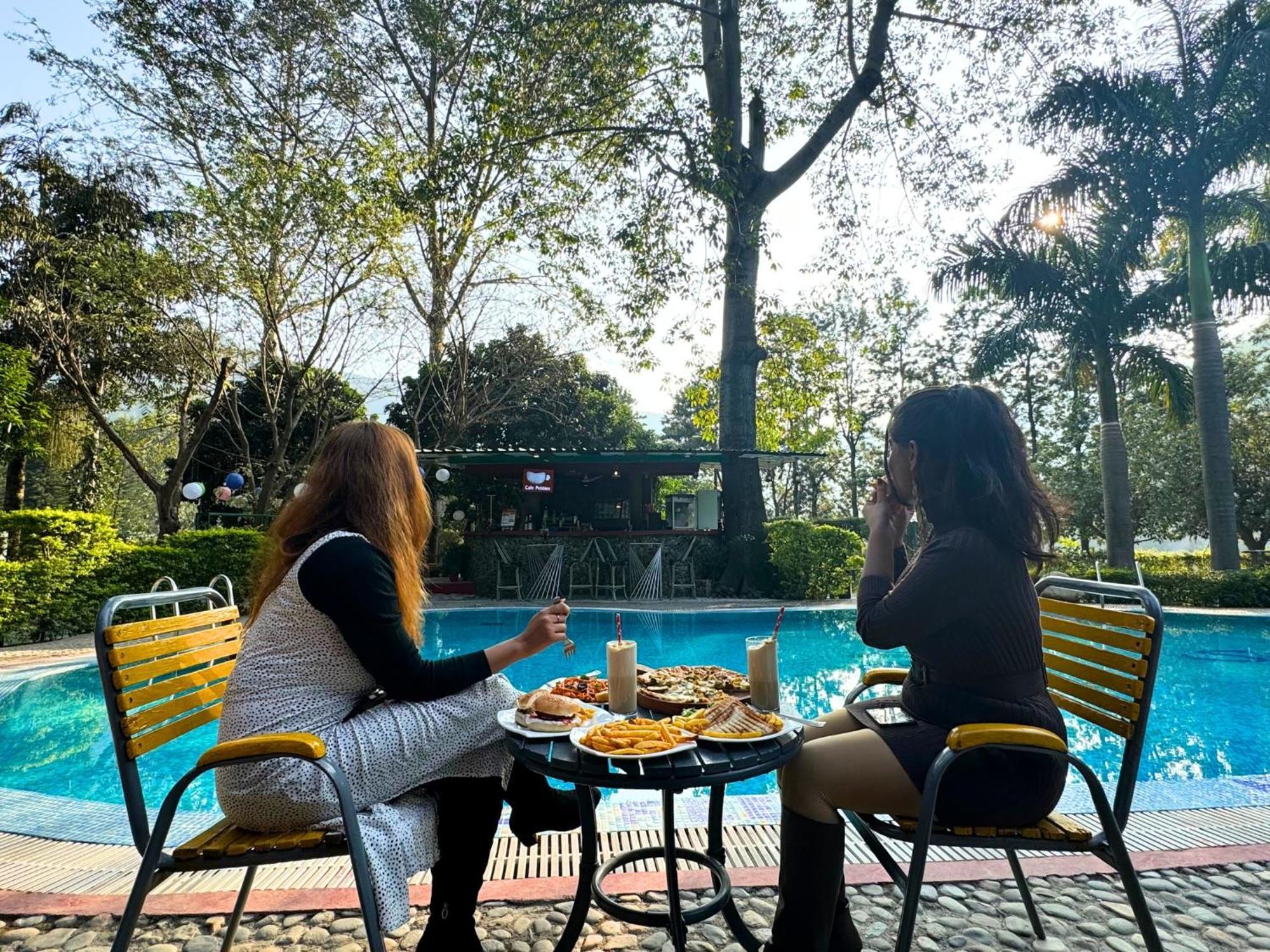 The Solluna Resort Garjia Εξωτερικό φωτογραφία
